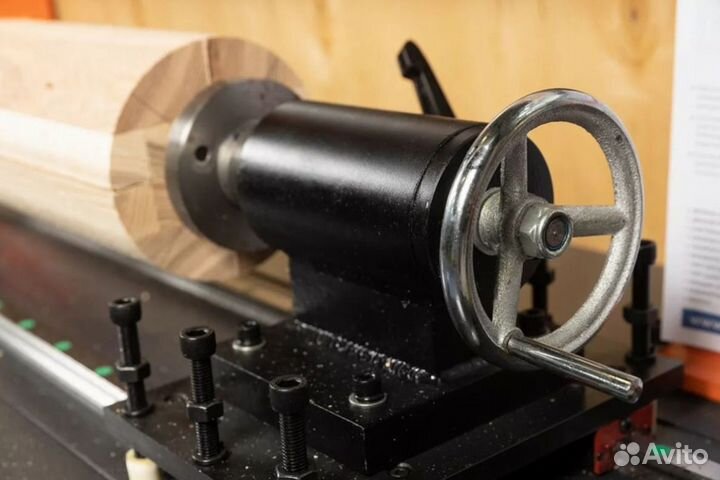 Токарно-фрезерный станок с чпу