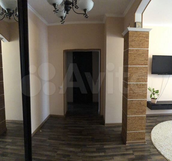 3-к. квартира, 90 м², 3/3 эт.