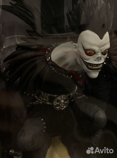 Коллекционная фигурка рюка