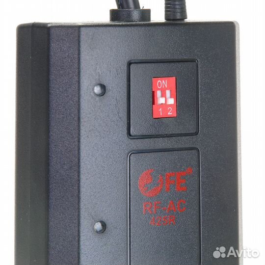 Радиосинхронизатор Falcon Eyes RF-AC425R приемник