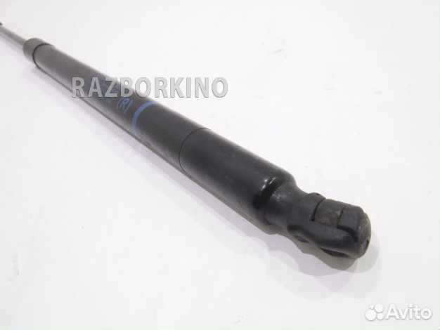 Амортизатор двери багажника