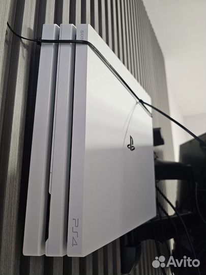 Sony playstation 4 PS4 pro