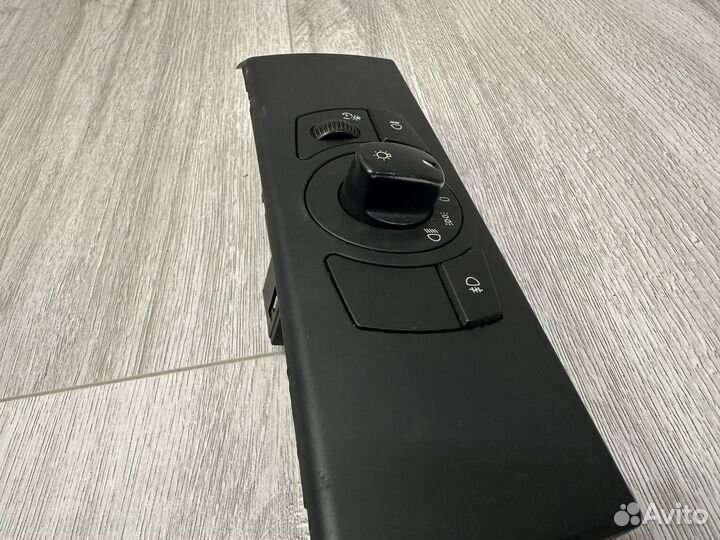 Блок управления светом BMW 5 e60