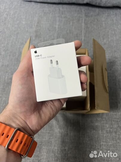 Apple 20W USB-C Power Adapter Оригинал