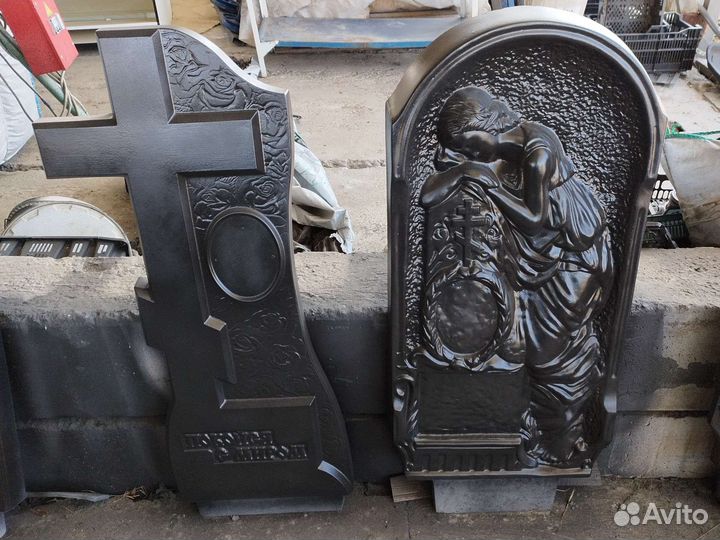 Памятники из бетона