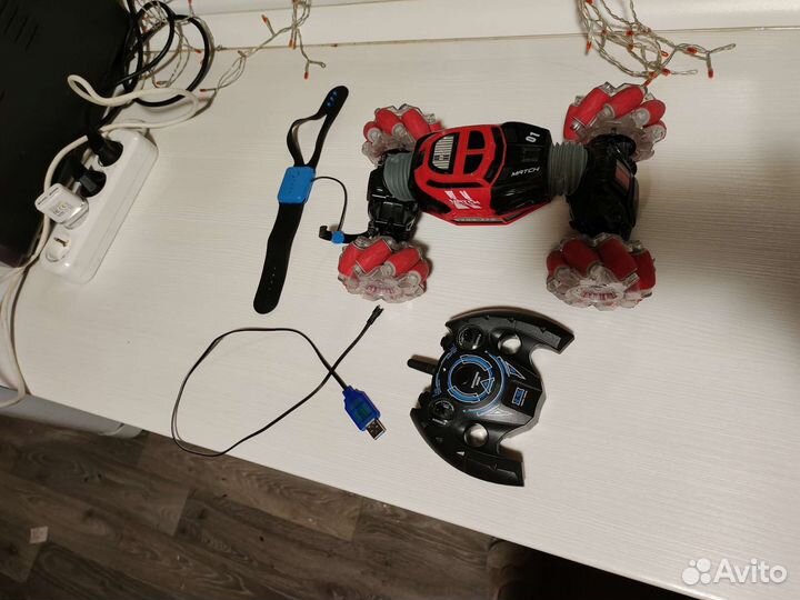 Машинка на радиоуправлении внедорожник перевертыш