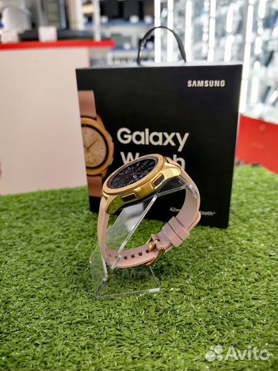 Прекрасные часы Samsung Galaxy Watch 42mm (пк)