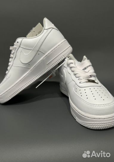 Кроссовки Nike AIR force 1 белые