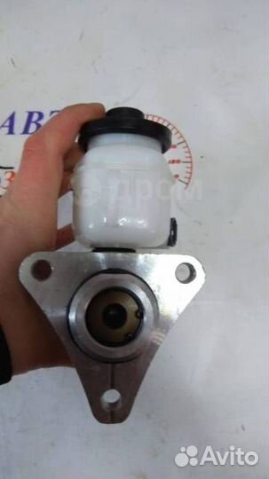 Цилиндр тормозной главный 47201-20810 ST19# CT19#