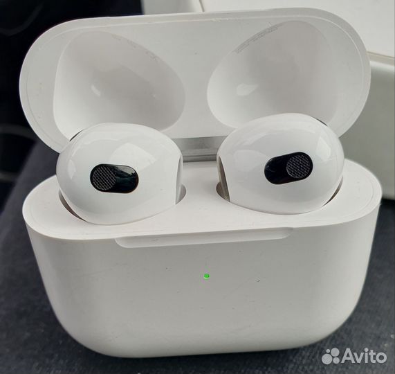 Беспроводные наушники airpods 3