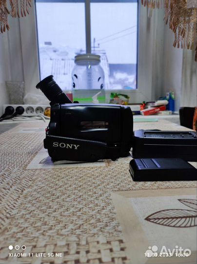 Видеокамера sony