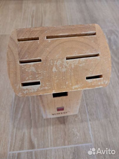 Подставка для ножей