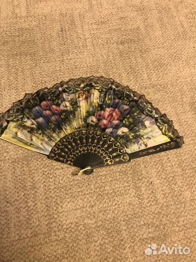 Дамский веер