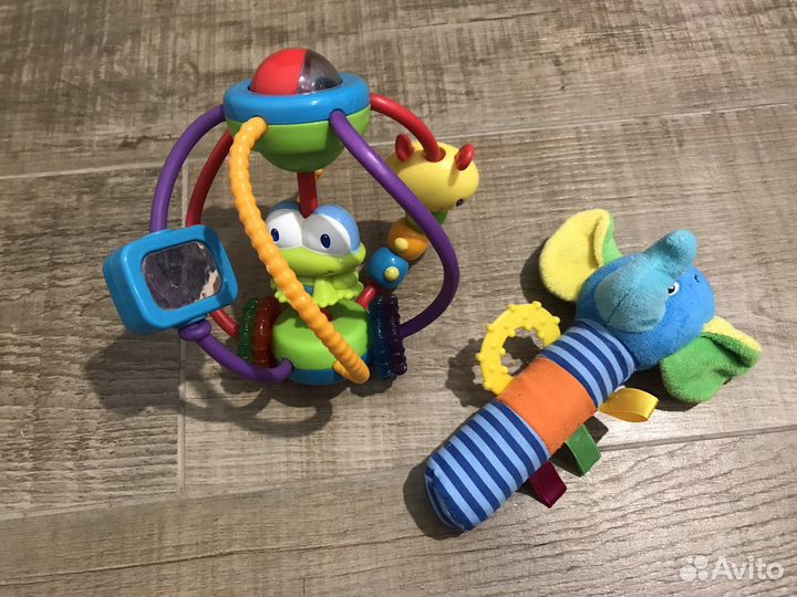 Игрушки для малышей до года