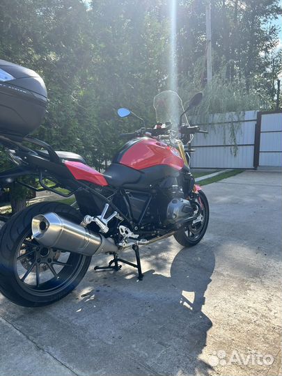 BMW R1200R