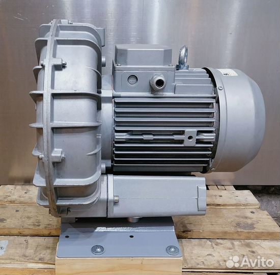 Вакуумный насос вихревой Б/У