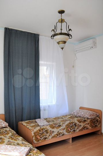 Комната 20 м² в > 9-к., 2/3 эт.