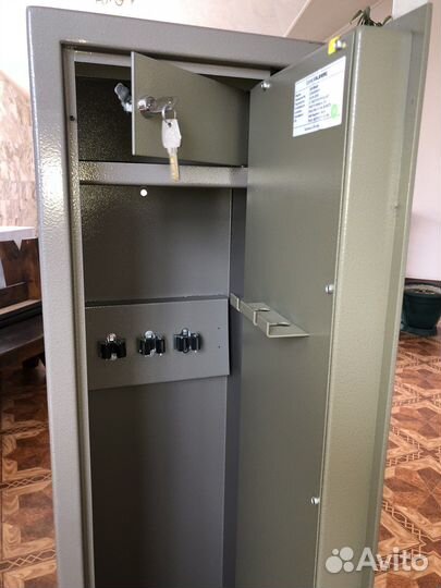 Оружейный сейф Valberg Арсенал на 5 стволов