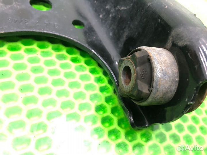 Рычаг подвески нижний передний левый Renault Logan