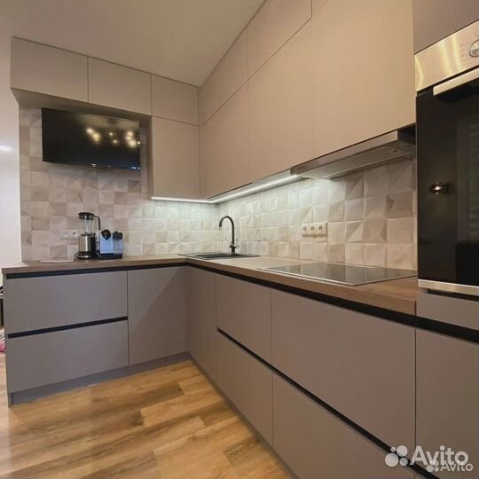 Угловая кухня в стиле 