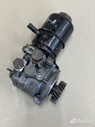 Насос гура 4M41 Mitsubishi Pajero 3