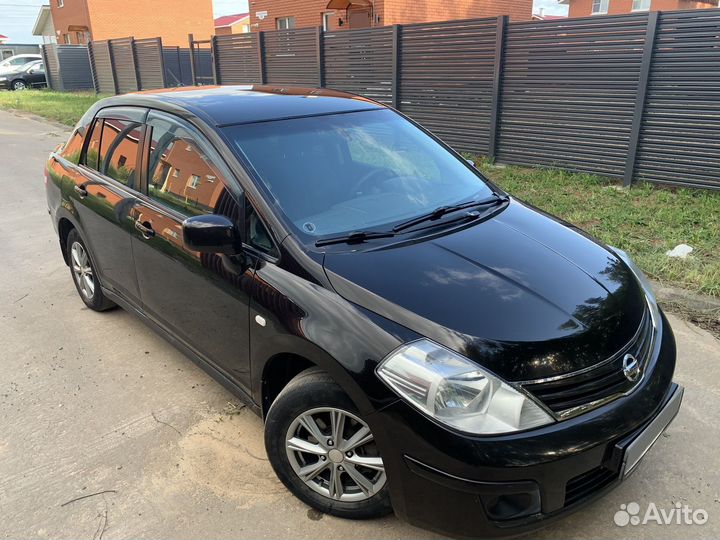 Nissan Tiida 1.6 МТ, 2012, 274 960 км