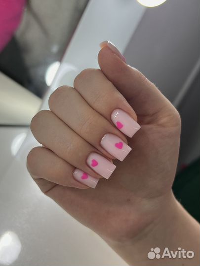 Маникюр с укреплением гелем