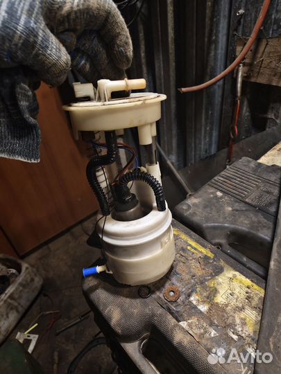 Бензонасос Ниссан Кашкай j10 17040-jd02a