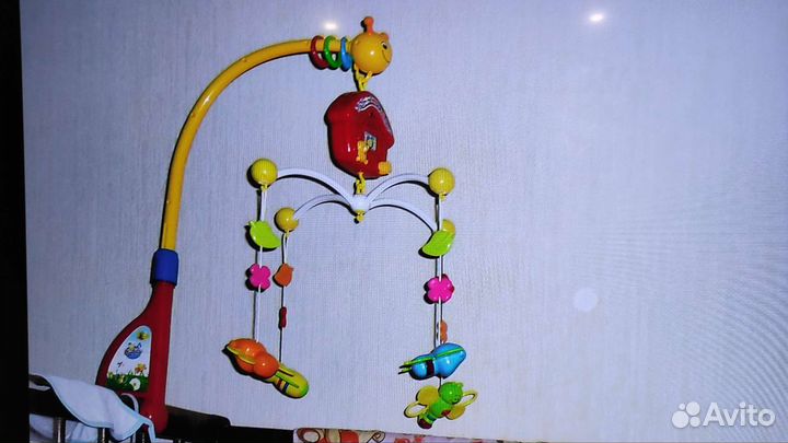 Музыкальный мобиль на детскую кроватку