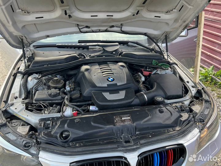 В разборе бмв е60 550 i 2007 года