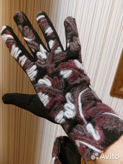 Продаются перчатки