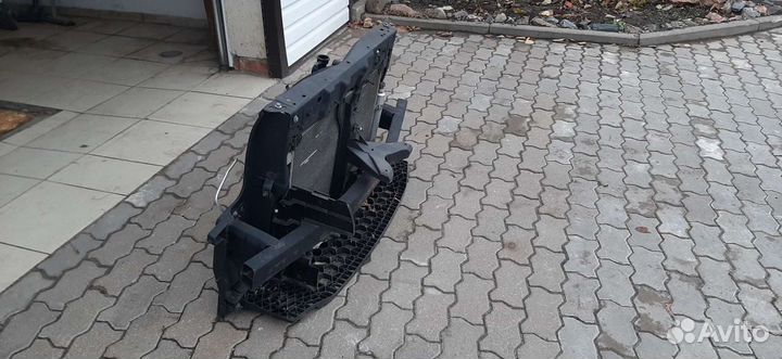 Телевизор, передняя панель nissan serena C26 MR20