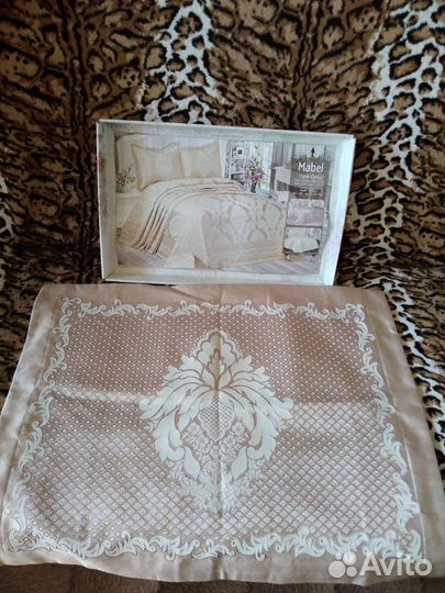 Покрывало с наволочками