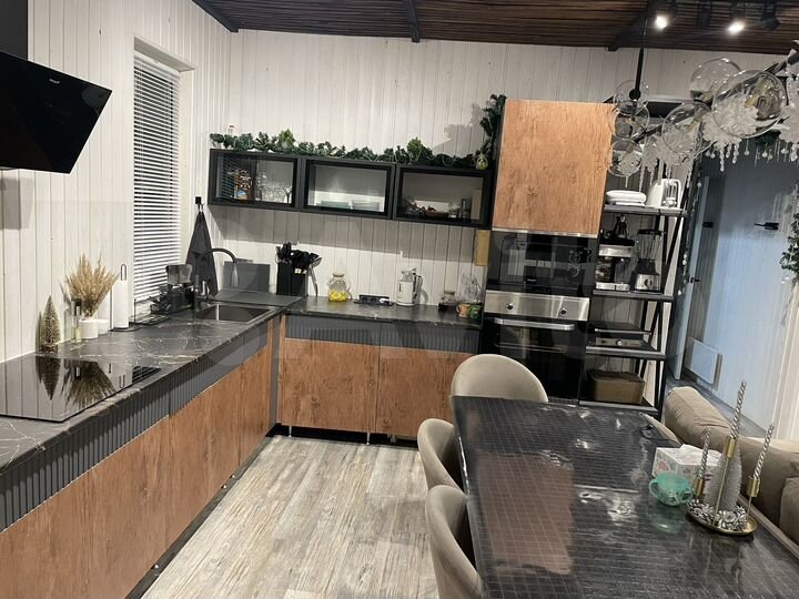 Дом 108 м² на участке 4 сот.