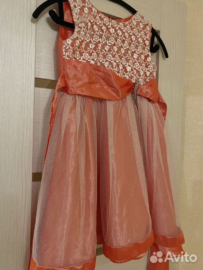 Платье на девочку