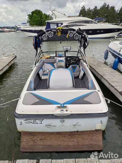 Катер буксировщик