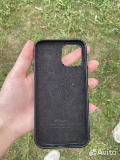 Чехол на iPhone 12