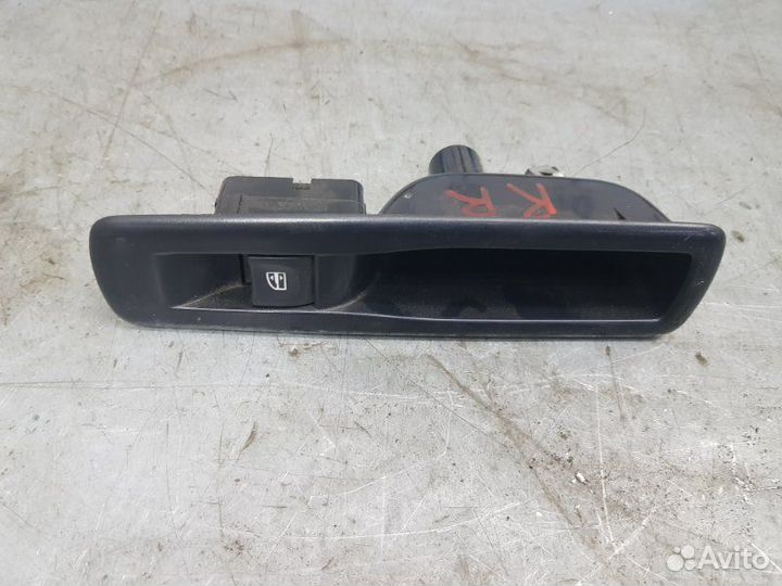 Кнопка Renault Fluence K4M838