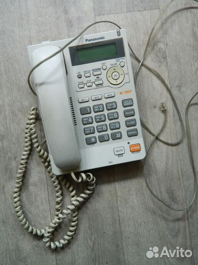 Та Panasonic KX-TS2570RU