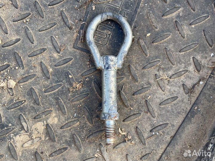 Буксировочный крюк для ford focus