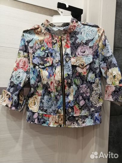 Костюм с юбкой