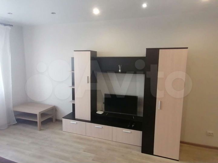 1-к. квартира, 43 м², 21/27 эт.