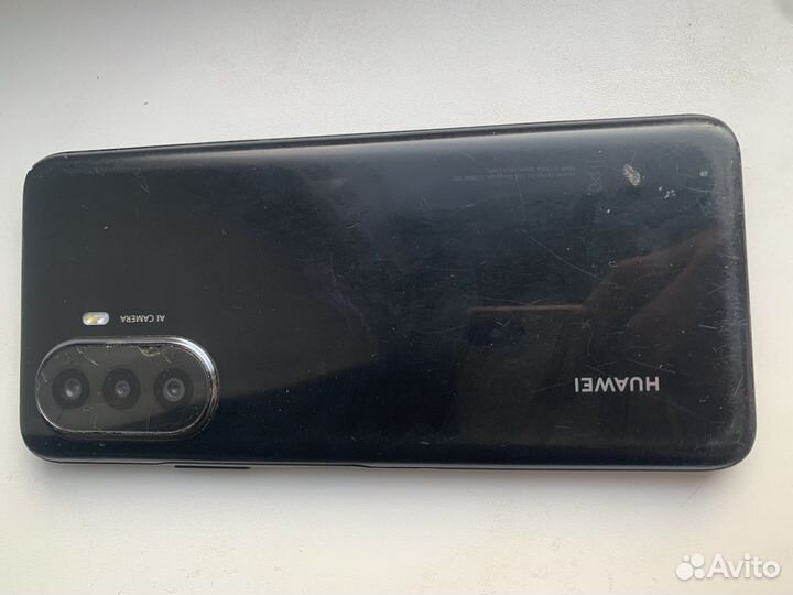 Huawei nova y70