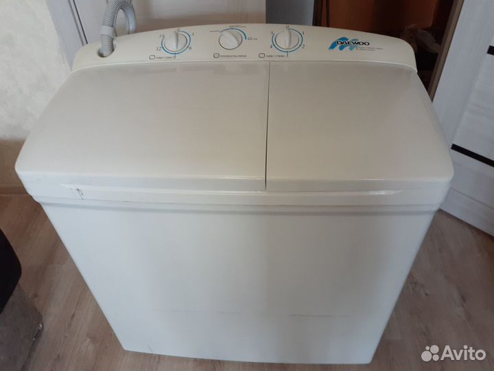 Стиральная машина с отжимом полуавтомат