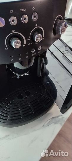 Кофемашина delonghi
