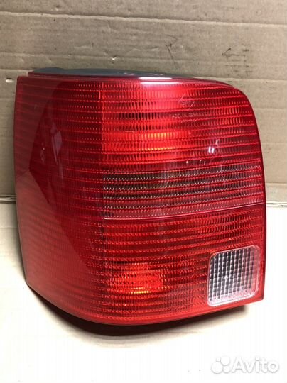 Фонарь задний левый Фольксваген В5 универсал