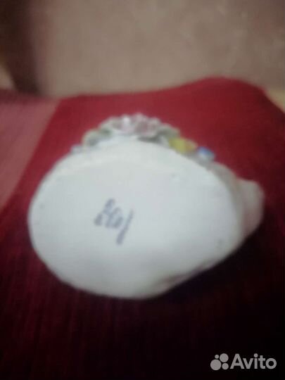 Статуэтка ваза 