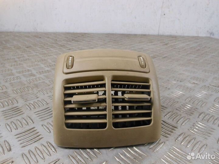 Дефлектор воздуховода задний мерседес W211