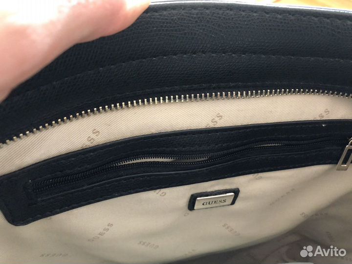 Сумка Guess состояние новой