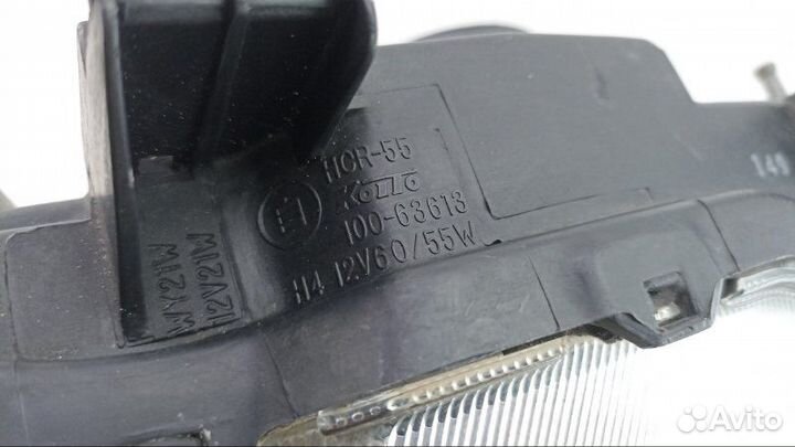 Фара правая Nissan Cube AZ10 2001